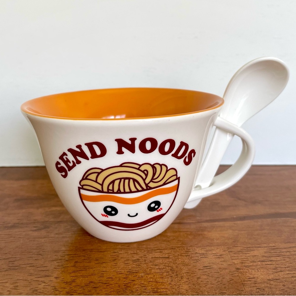 Maruchan Bowl with Spoon “Send Noods”